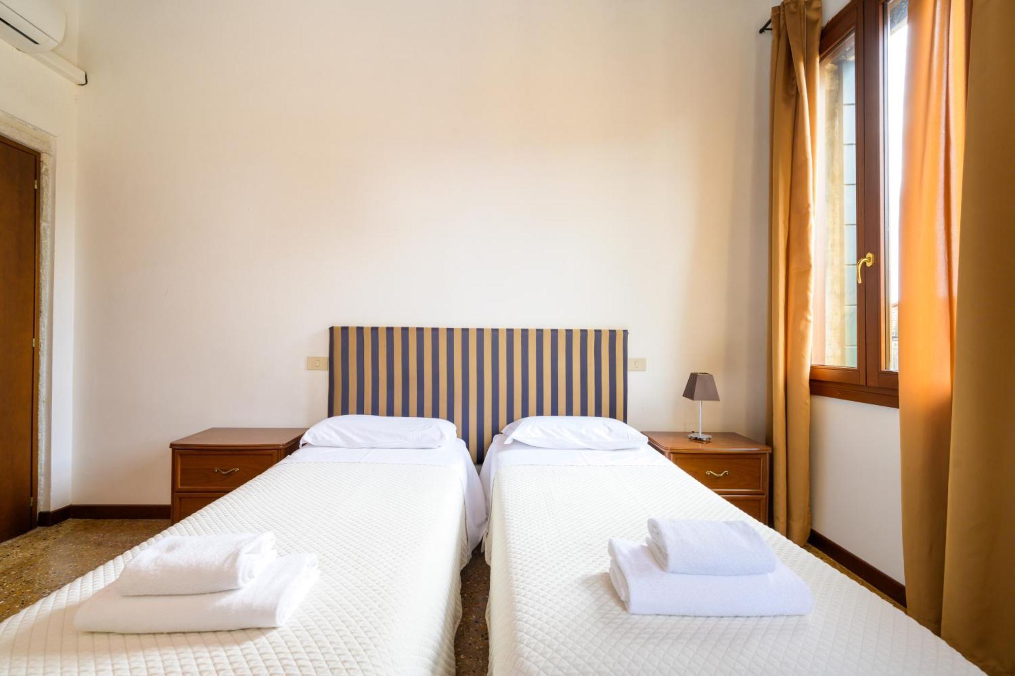 San Trovaso Apartman Velence Kültér fotó