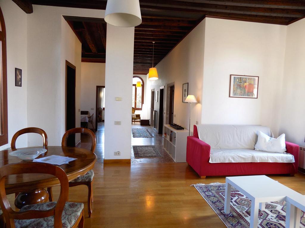 San Trovaso Apartman Velence Kültér fotó